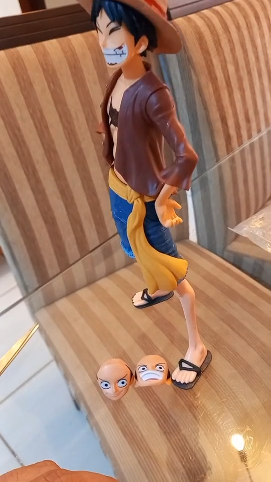 Action Figure Monkey D. Luffy One Piece 28cm/Luffy Imperador One Piece - Imagem 5